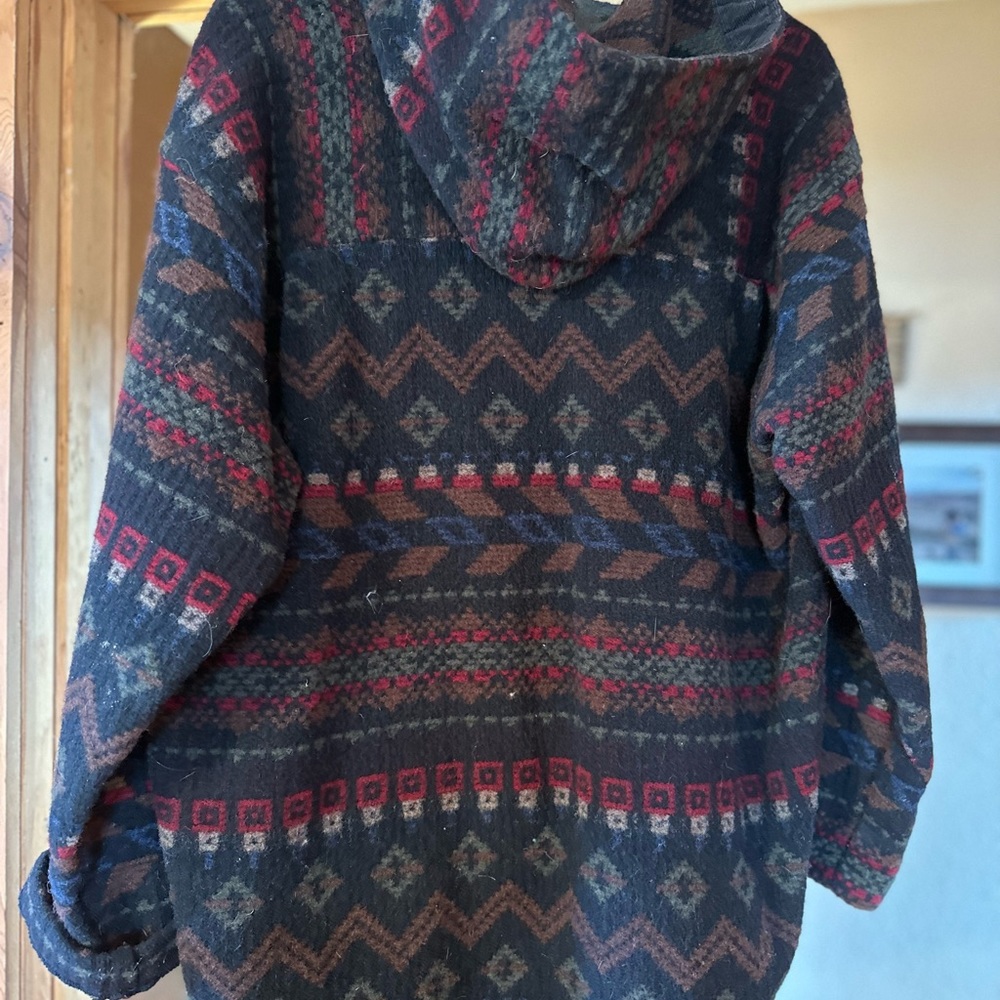 Pullover - Picture 2 of 2
